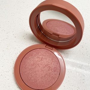 EM Cosmetics Heaven’s Glow Blush in Venetian Rose